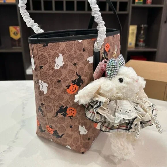 City Tote - Coach Halloween Signature Canvas - Picture 4 of 9